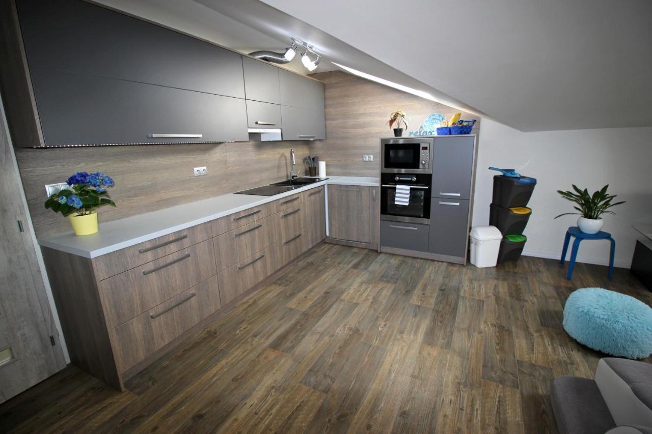Shiny Star Apartman Spišská Nová Ves Dış mekan fotoğraf