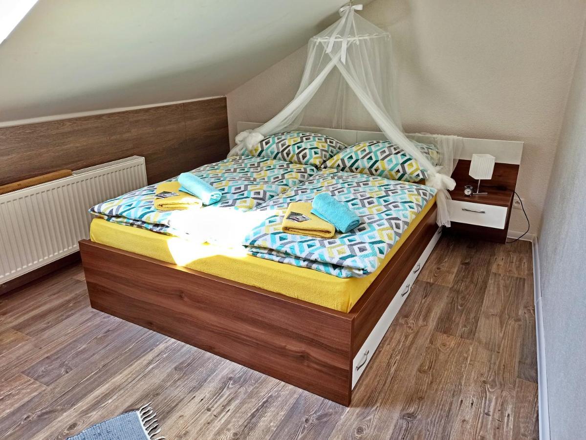 Shiny Star Apartman Spišská Nová Ves Dış mekan fotoğraf